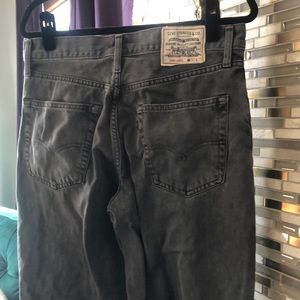 Levi’s 30x30 Gray Stay Loose